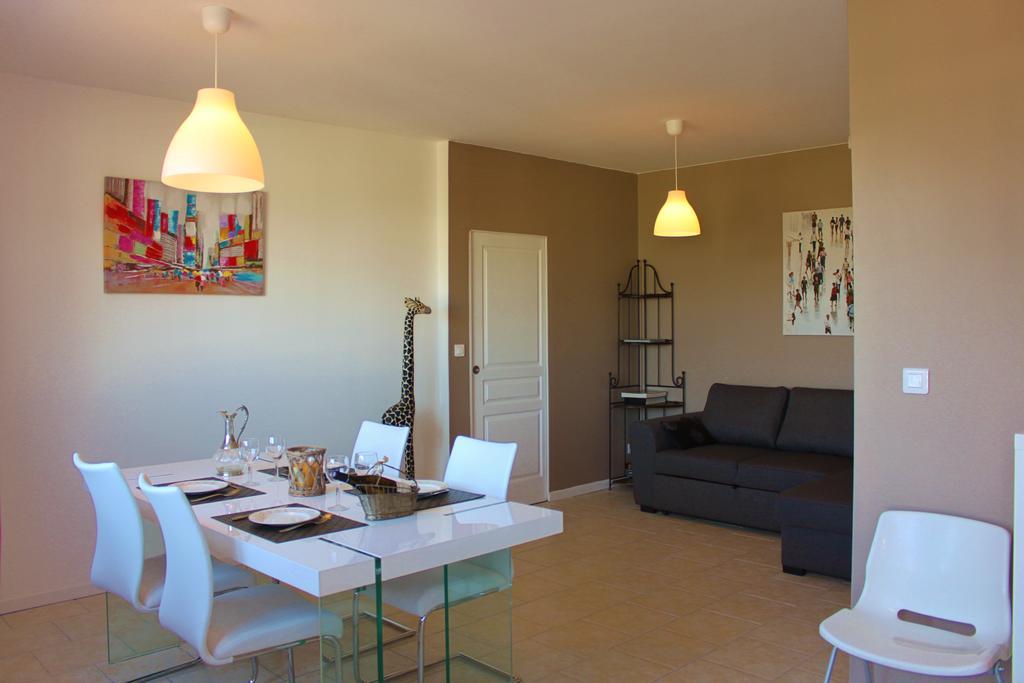 Le Haras Du Favry Apartamento Palinges Exterior foto